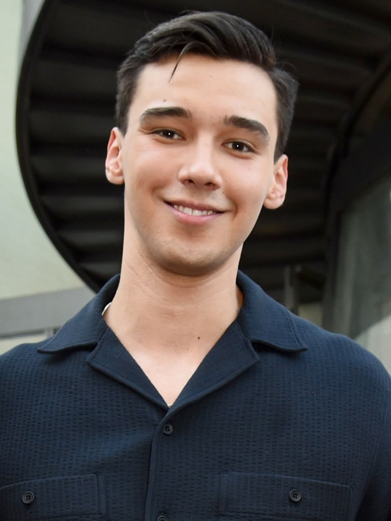 Diego Pooth Freundin Louisa Büscher auf dem roten Teppich
